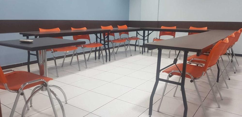 Hotel Dan Inn Sao Carlos By Nacional Inn 外观 照片